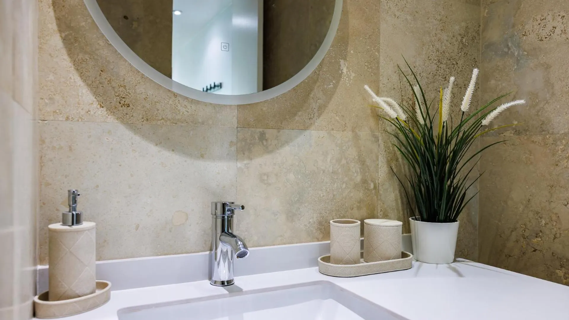 Ismar Apt Centric In The Heart Of Condado San Juan Puerto Rico